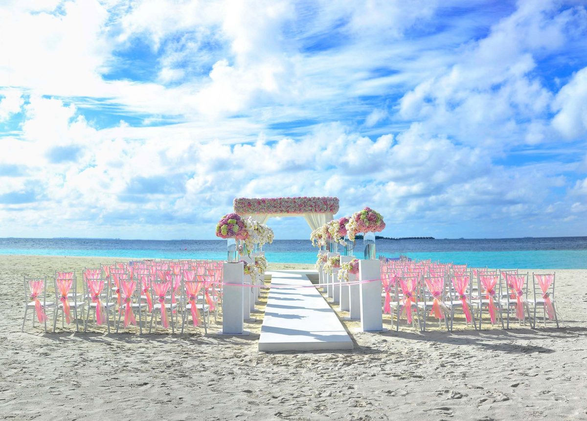 //weddingdc.in/wp-content/uploads/2020/04/beach-chairs-clouds-colourful-169189-1200x861.jpg